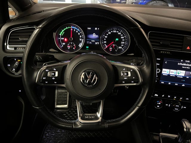 2019 VOLKSWAGEN GOLF - 8