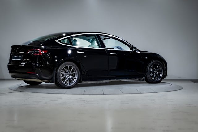 2019 TESLA MODEL 3 - 7