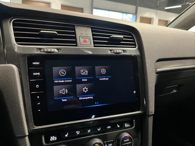 2019 VOLKSWAGEN GOLF - 19