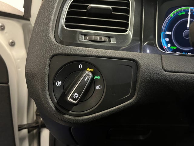 2019 VOLKSWAGEN GOLF - 14