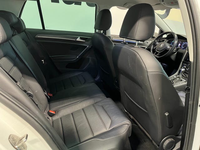 2019 VOLKSWAGEN GOLF - 8