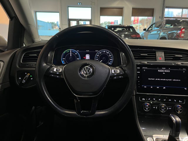 2019 VOLKSWAGEN GOLF - 13
