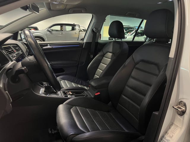 2019 VOLKSWAGEN GOLF - 10