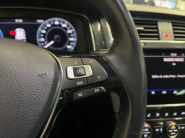 2019 VOLKSWAGEN GOLF - 16