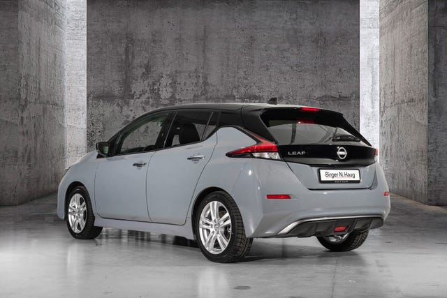2022 NISSAN LEAF - 9