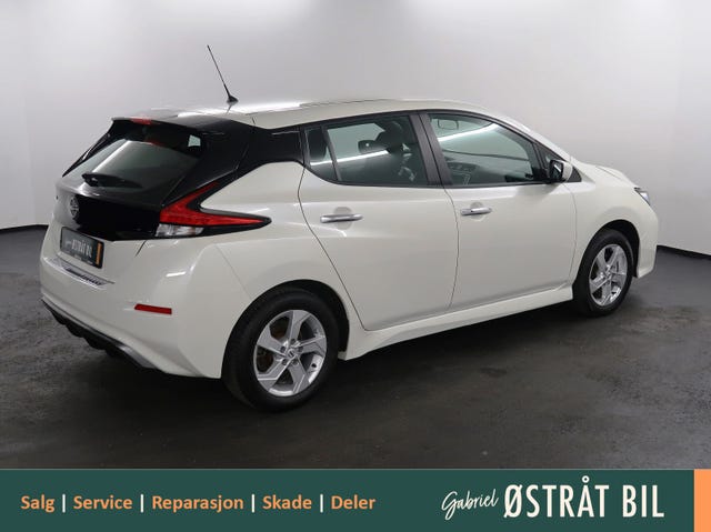 2022 NISSAN LEAF - 10