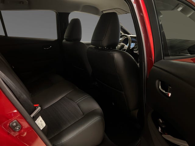 2021 NISSAN LEAF - 22