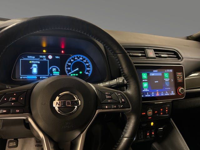 2021 NISSAN LEAF - 17