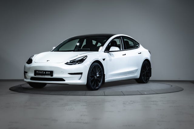 5YJ3E7EC8MF968414 2021 TESLA MODEL 3-1
