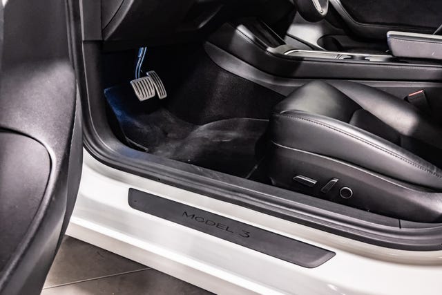 2021 TESLA MODEL 3 - 18