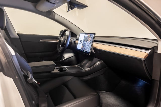 2021 TESLA MODEL 3 - 16