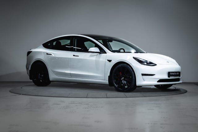 5YJ3E7EC8MF968414 2021 TESLA MODEL 3-4
