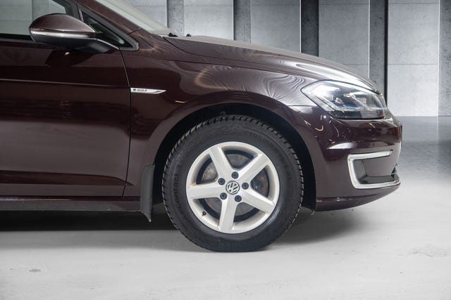 WVWZZZAUZJW902256 2018 VOLKSWAGEN GOLF-5
