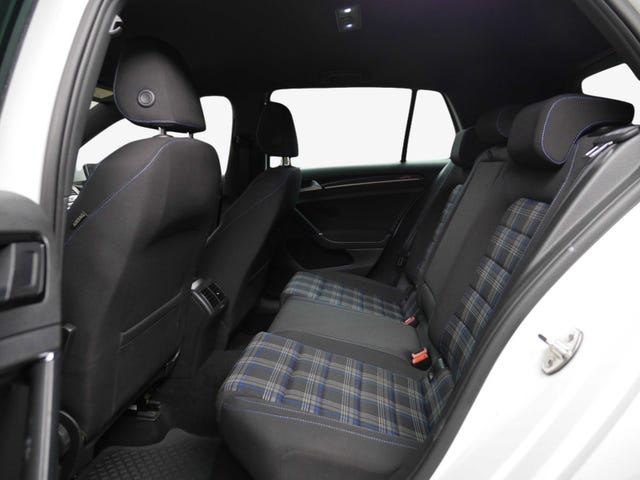 2015 VOLKSWAGEN GOLF - 20