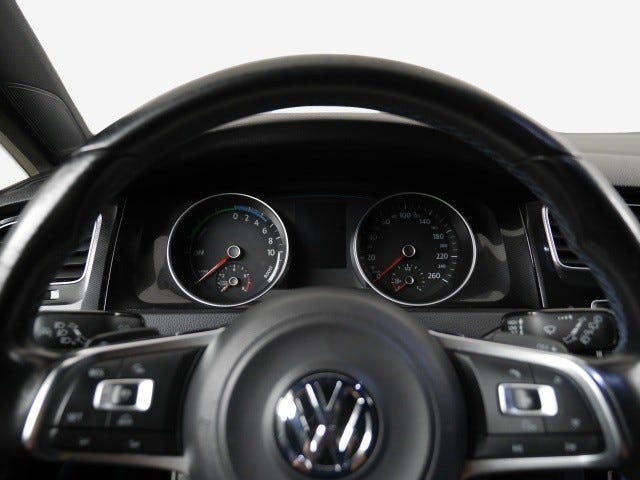 2015 VOLKSWAGEN GOLF - 14