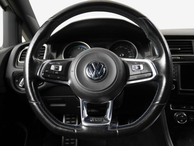 2015 VOLKSWAGEN GOLF - 13