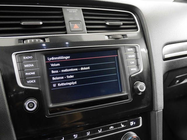 2015 VOLKSWAGEN GOLF - 29