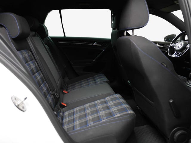 2015 VOLKSWAGEN GOLF - 21