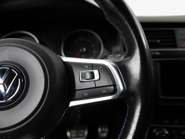 2015 VOLKSWAGEN GOLF - 16