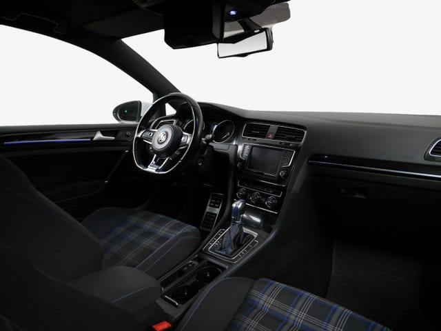 2015 VOLKSWAGEN GOLF - 10