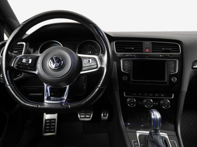 2015 VOLKSWAGEN GOLF - 12