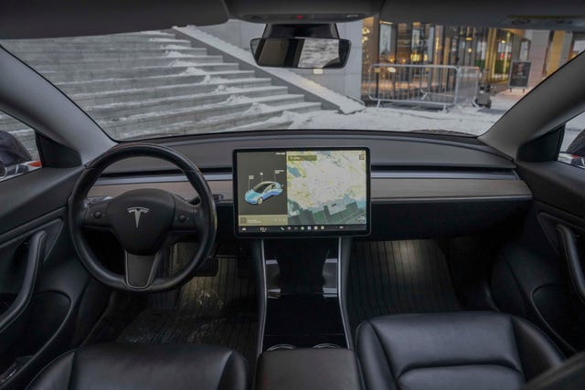 2019 TESLA MODEL 3 - 19