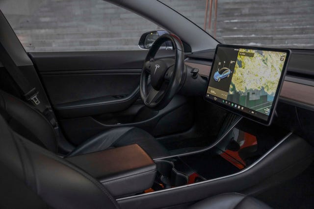 2019 TESLA MODEL 3 - 23