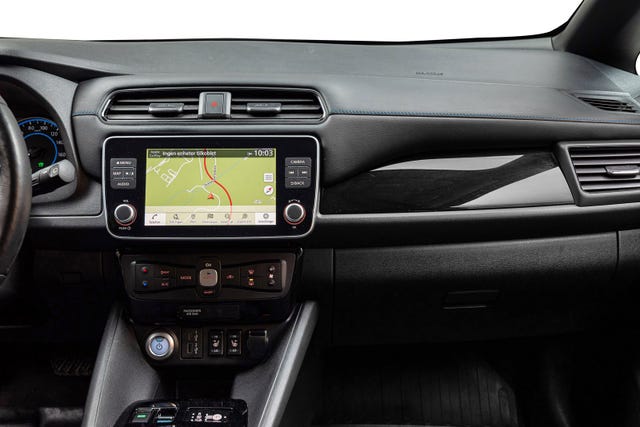 2021 NISSAN LEAF - 19