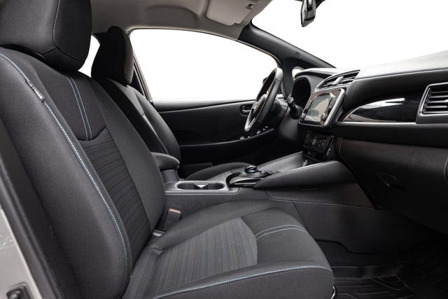 2021 NISSAN LEAF - 25