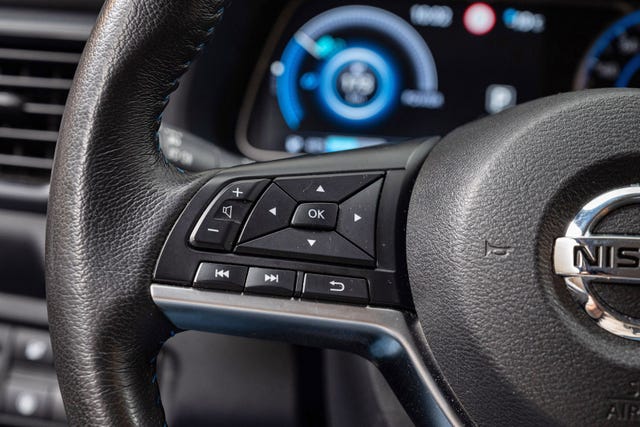 2021 NISSAN LEAF - 13