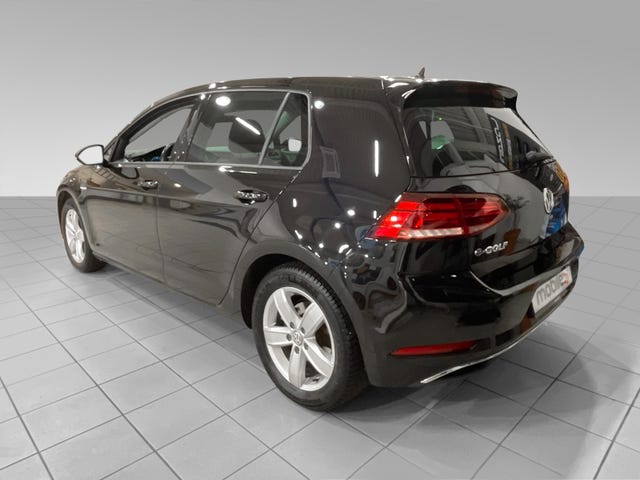 WVWZZZAUZJ8902201 2018 VOLKSWAGEN GOLF-3
