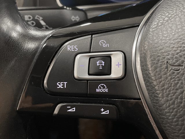 2018 VOLKSWAGEN GOLF - 16