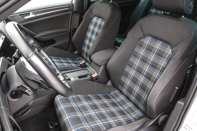 2018 VOLKSWAGEN GOLF - 14