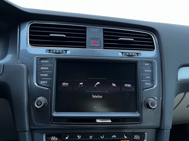 2015 VOLKSWAGEN GOLF - 25