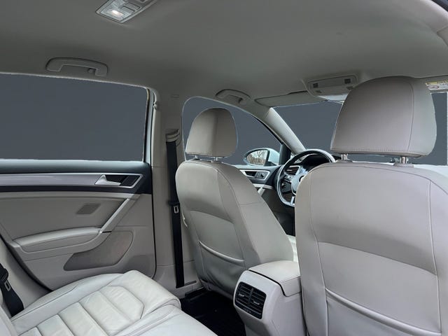 2015 VOLKSWAGEN GOLF - 31