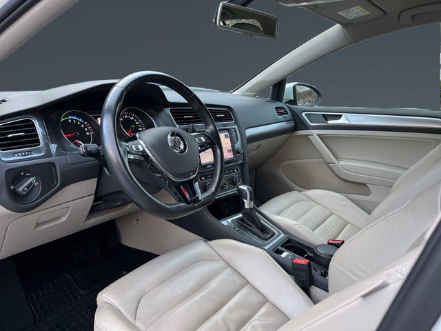 2015 VOLKSWAGEN GOLF - 10