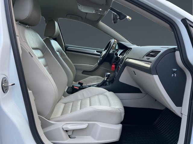 2015 VOLKSWAGEN GOLF - 11