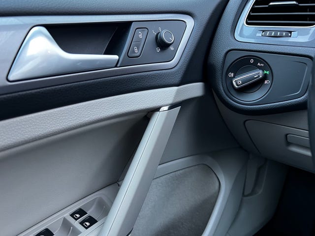2015 VOLKSWAGEN GOLF - 13