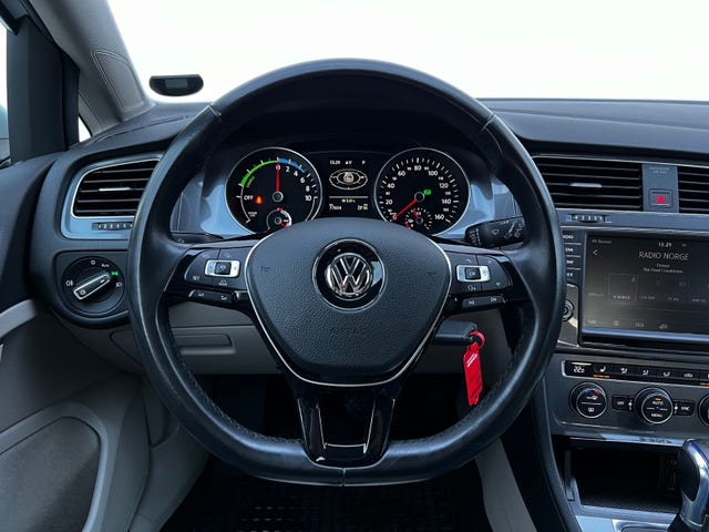 2015 VOLKSWAGEN GOLF - 17