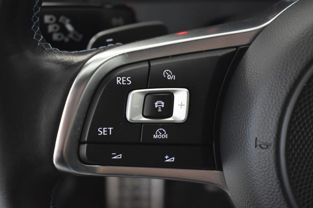 2018 VOLKSWAGEN GOLF - 39