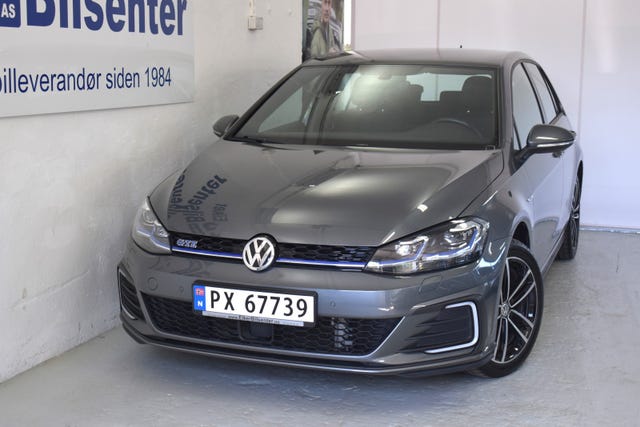 WVWZZZAUZJW809088 2018 VOLKSWAGEN GOLF-1