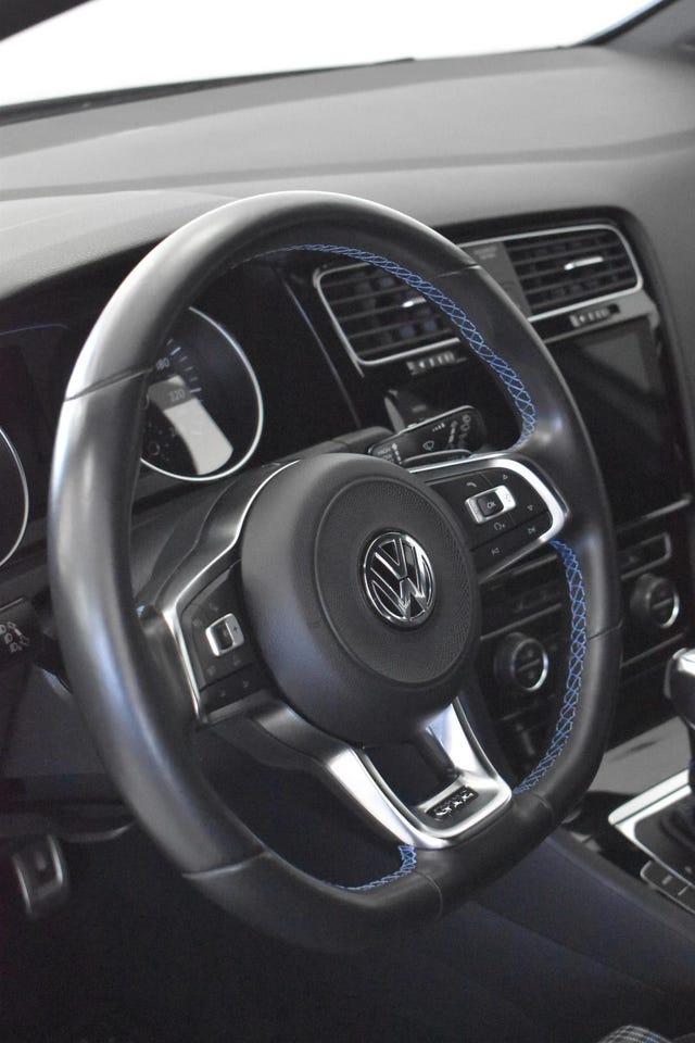 2018 VOLKSWAGEN GOLF - 36