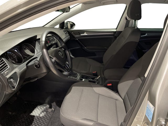 WVWZZZAUZJ8902306 2018 VOLKSWAGEN GOLF-3
