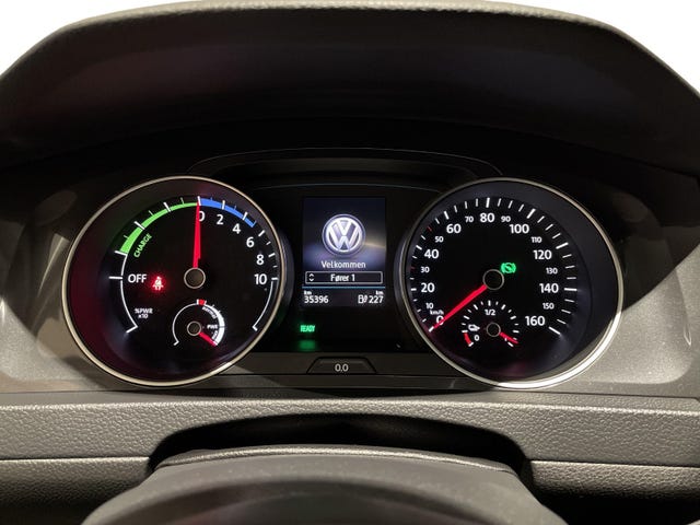 2018 VOLKSWAGEN GOLF - 8