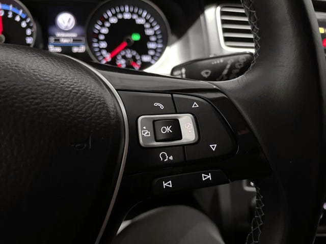 2018 VOLKSWAGEN GOLF - 10