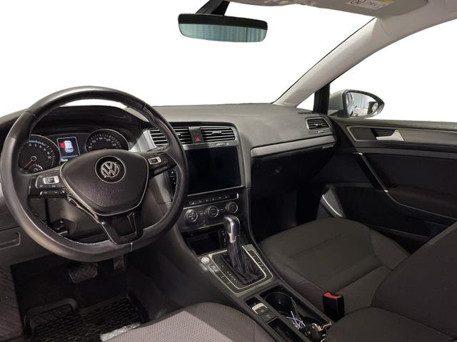 WVWZZZAUZJ8902306 2018 VOLKSWAGEN GOLF-4
