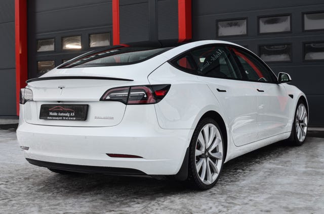 2021 TESLA MODEL 3 - 11