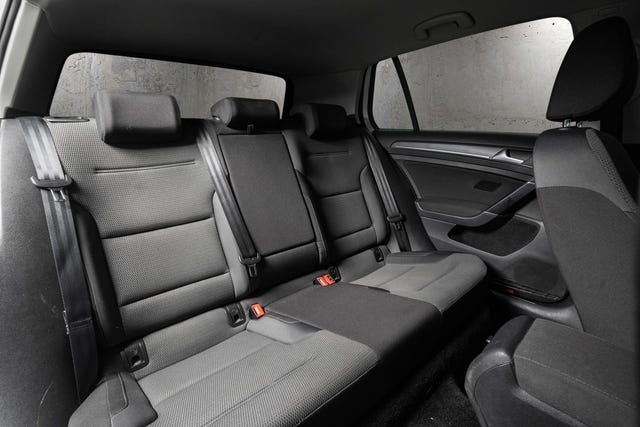 2019 VOLKSWAGEN GOLF - 20