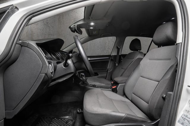 2019 VOLKSWAGEN GOLF - 15