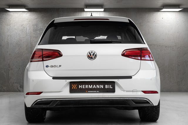 2019 VOLKSWAGEN GOLF - 11